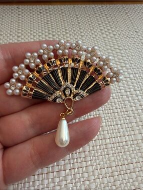 Gold and Black Fan Pearl Drop Brooch - Women Jewelry